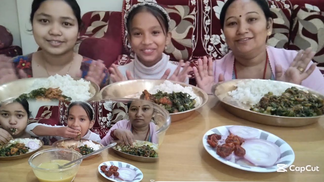 Eating Chicken Saag Mix And Rice||Family Mukbang 