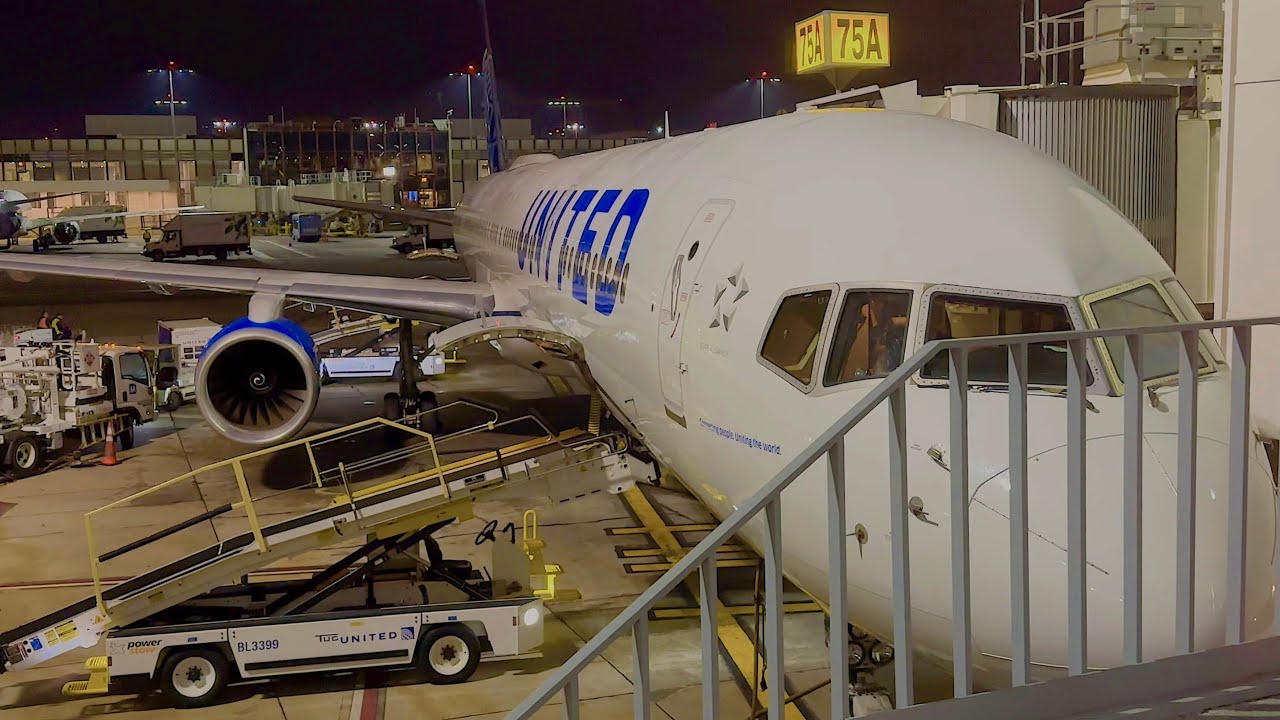 Los Angeles (LAX) - Chicago (ORD) - United Airlines - Boeing 757-300 - 4K Full Flight