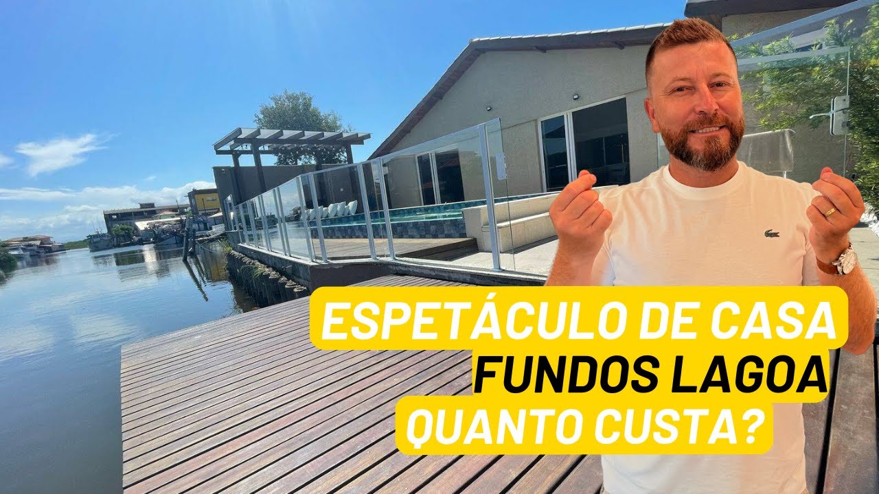 Casa com 3 dormitórios fazendo FUNDOS LAGOA + Piscina a venda Balneário Barra do Sul