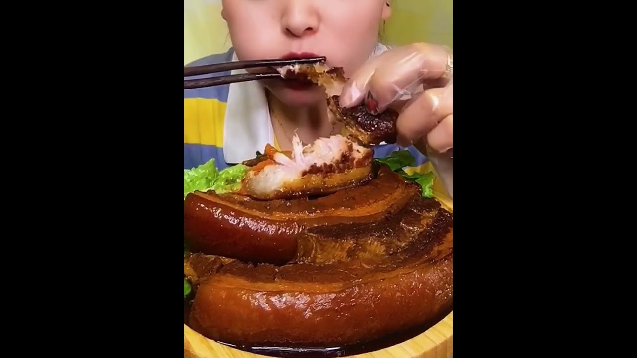 Eating braised pork belly, Braised meat seasoning Mukbang Asmr