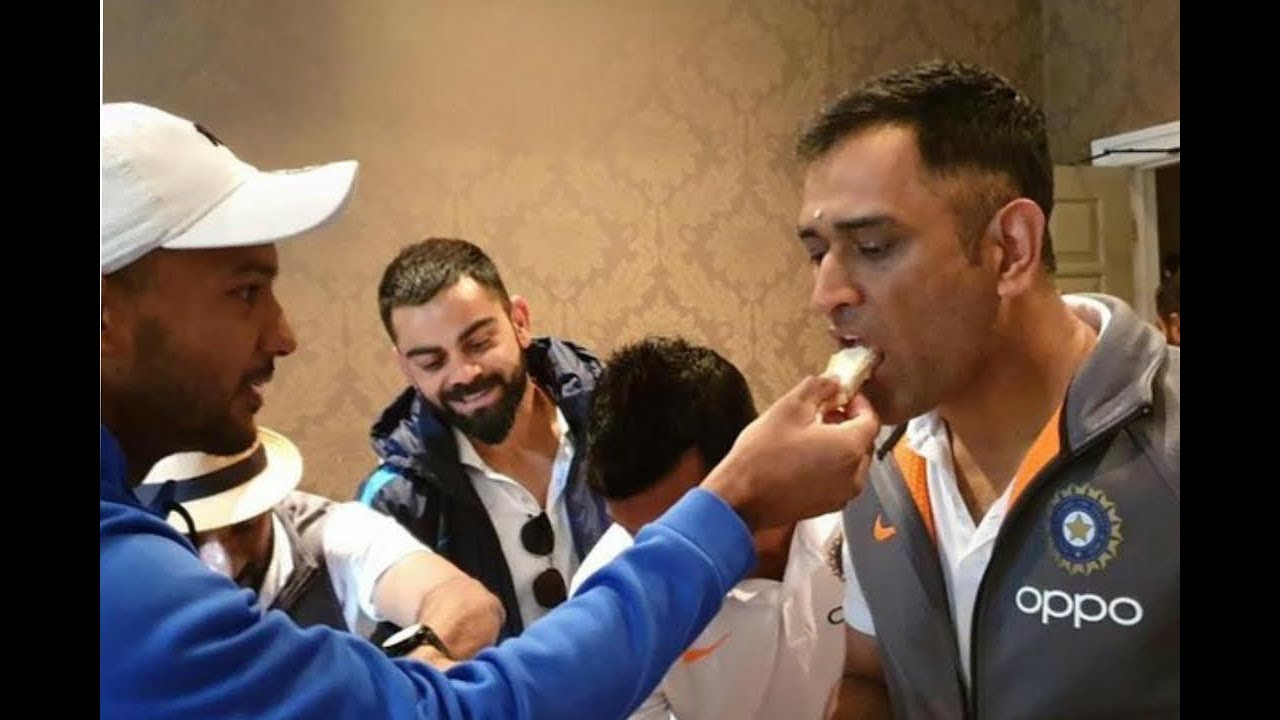 MS Dhoni Birthday Celebrations (Full Video HD) | Dressing Room