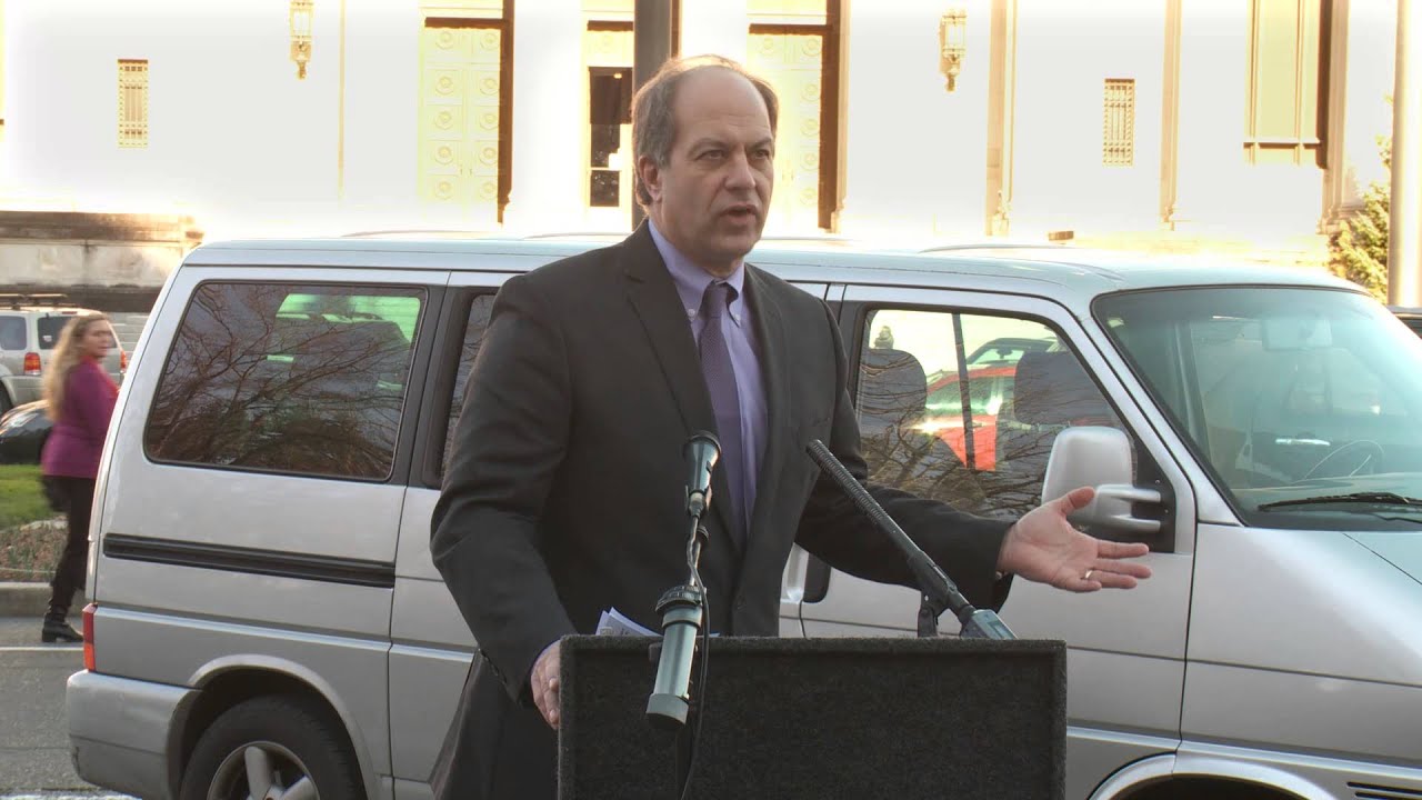 Sen. Steve O'Ban speaks at Housing Advocacy Day