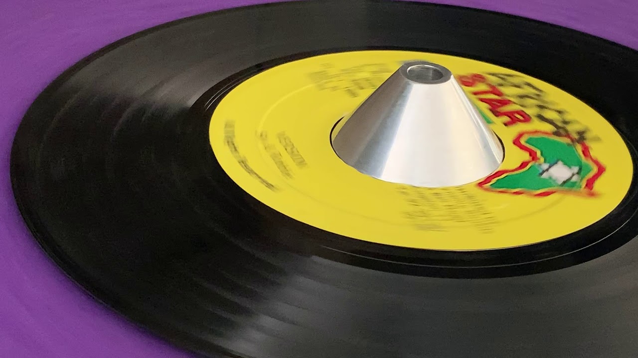 SLY & ROBBIE ~ Version (DETERMINE ~ Dyna Big Boy, No Carbon Copy Riddim, B Side)