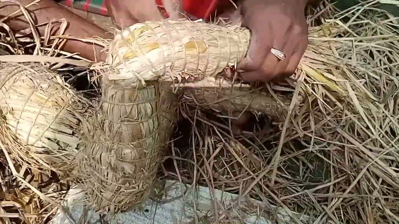 খড় বেধে প্রতিমা তৈরির সহজ পদ্ধতি 
