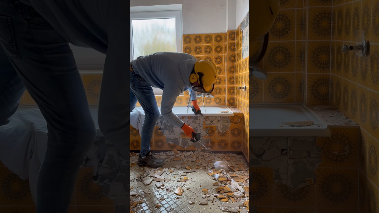 WIR RENOVIEREN DAS BADEZIMMER IN UNSEREM HAUS 😳🫢! TEIL 2 #renovation #haus #makeover #badezimmer