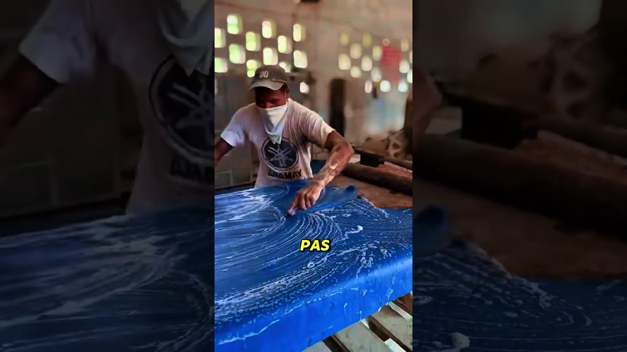 pembuatan sandal jepit. 
