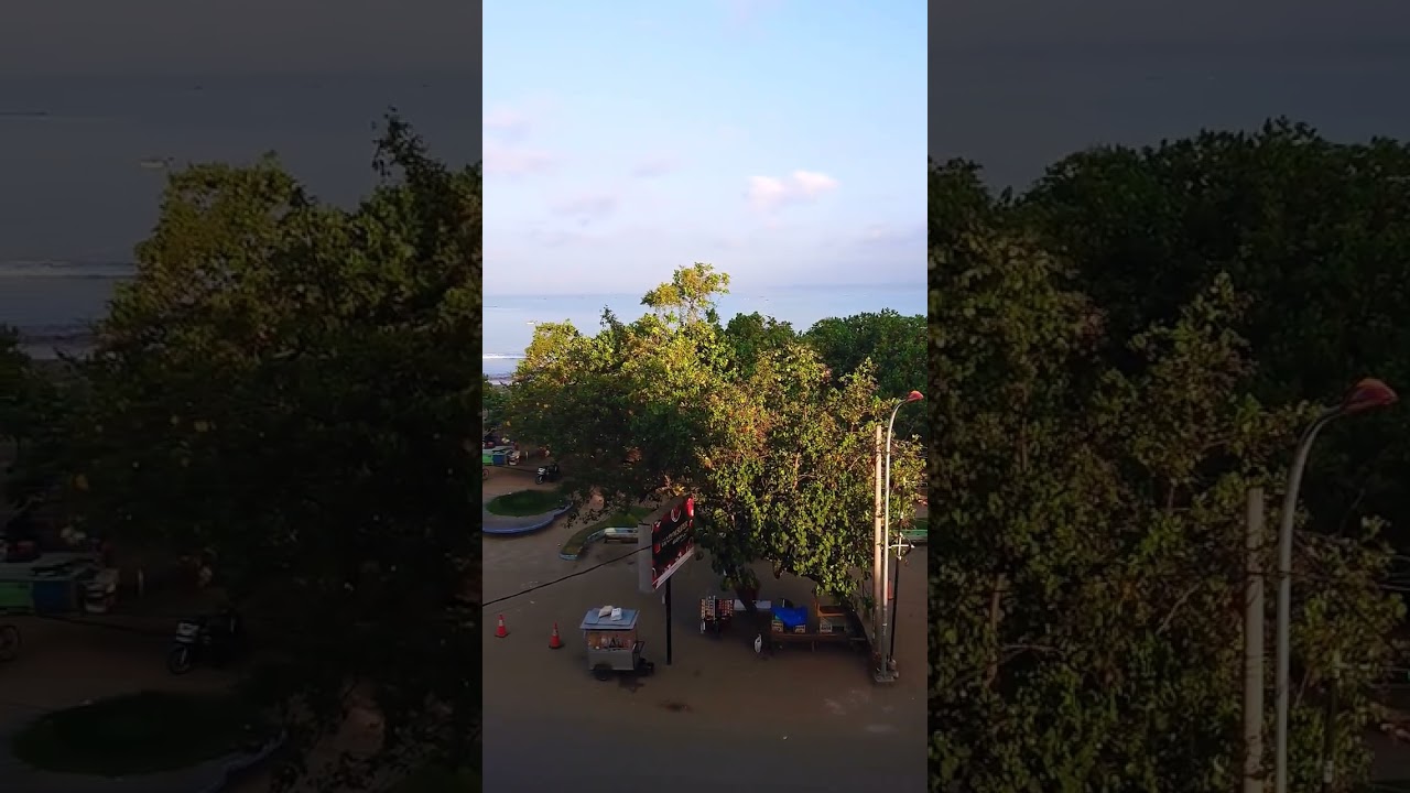 OBJEK WISATA PANTAI PANGANDARAN DARI ATAS GEDUNG HOTEL HORISON PALMA