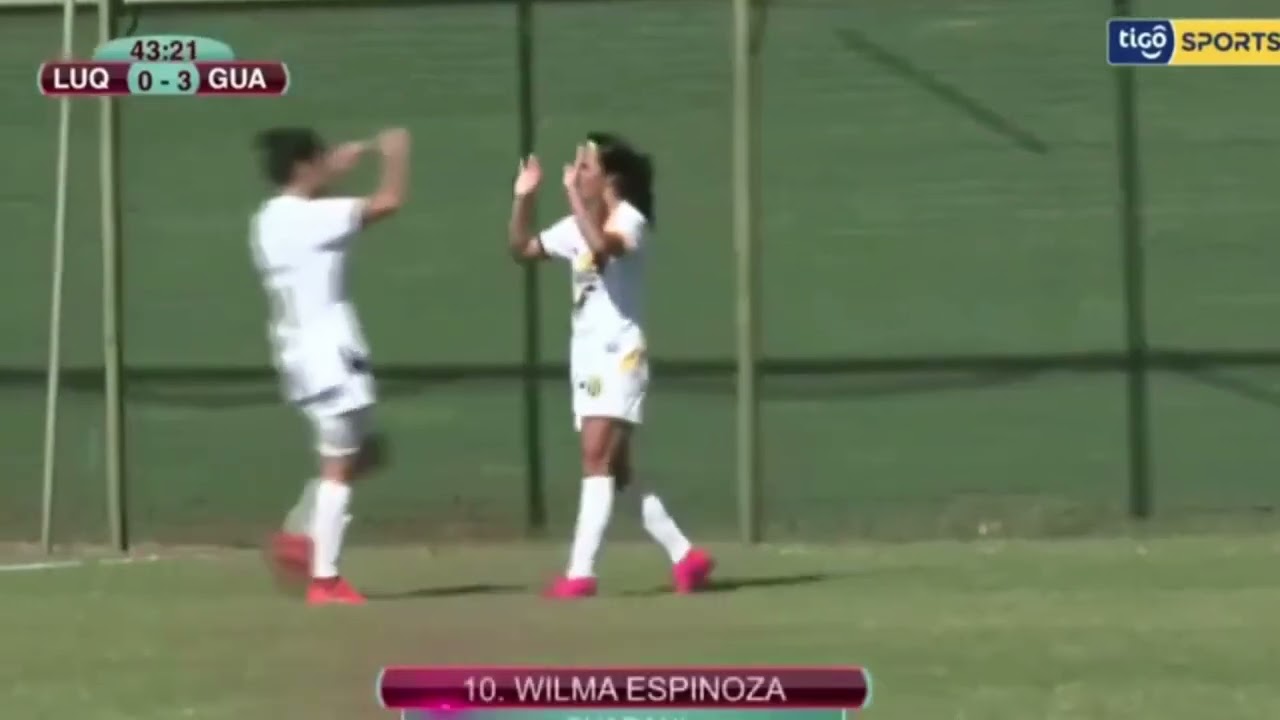 Alice Espinoza- futbolista profesional