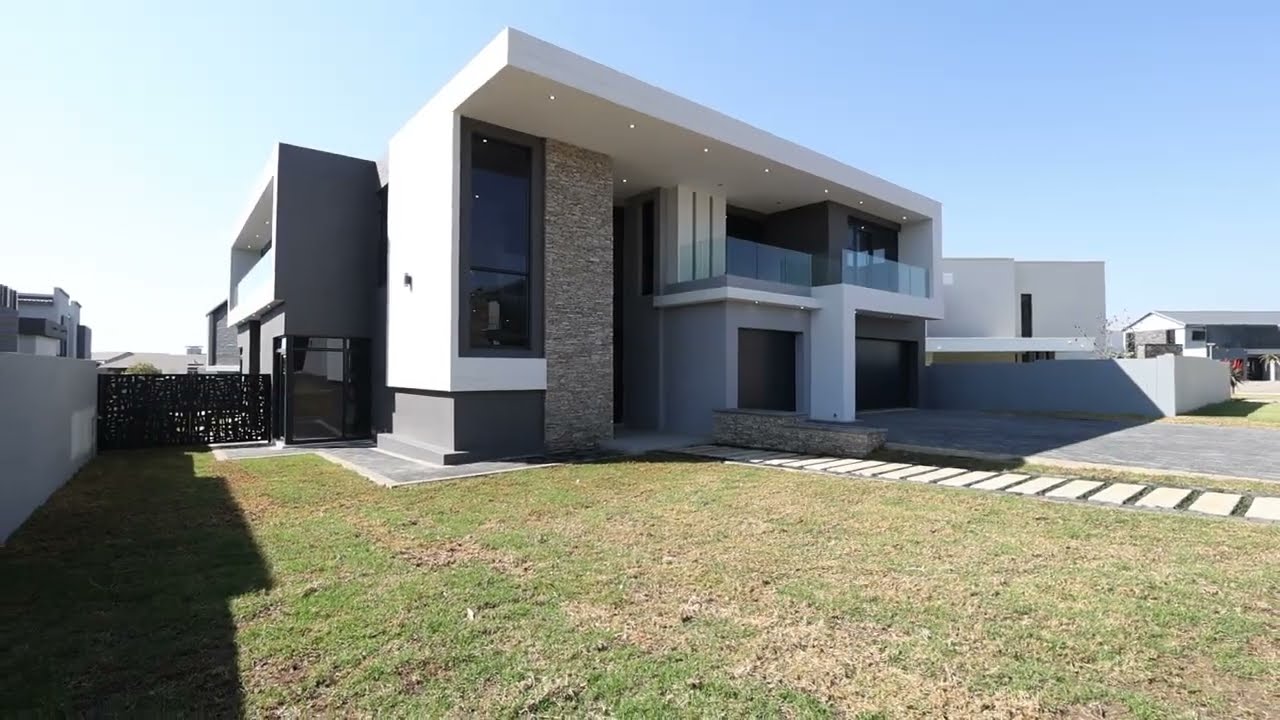 Home for sale in Six Fountains