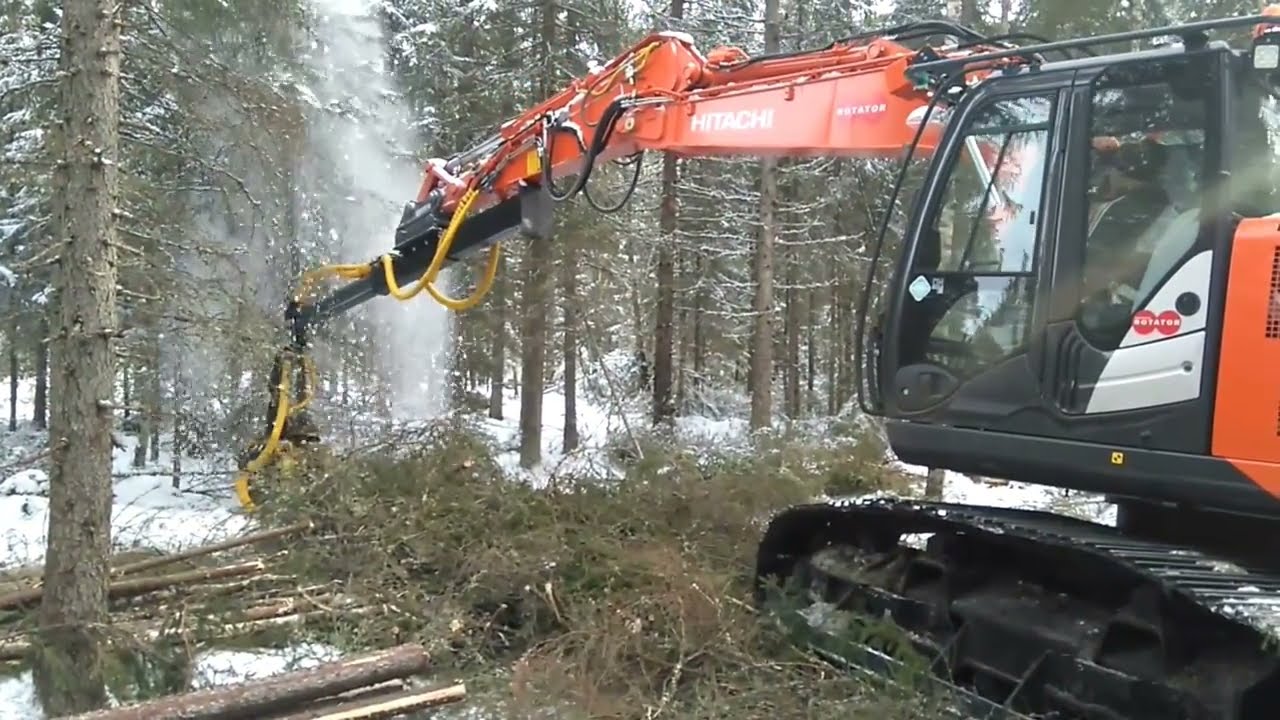 Moipu 300F1 Hitachin kaivurissa