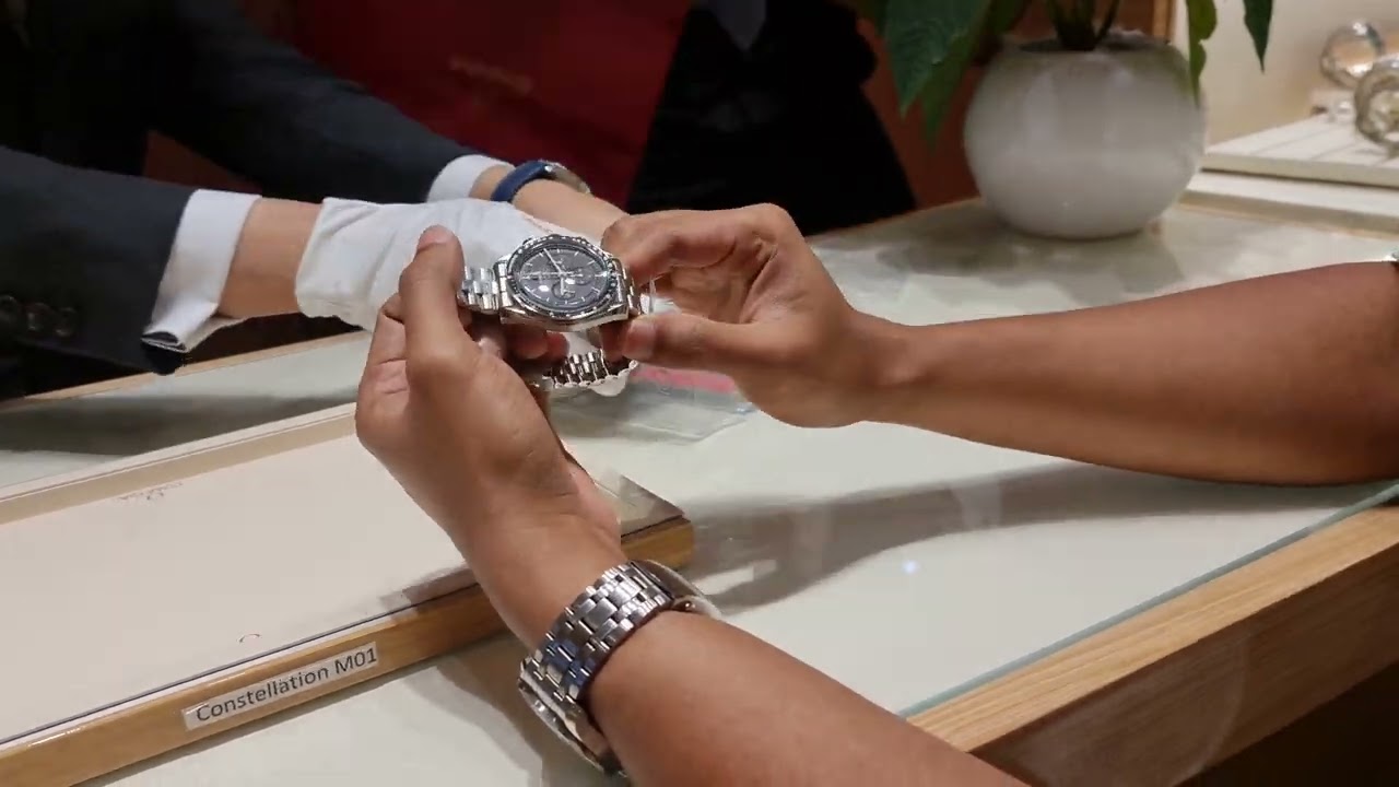 Collecting My Omega Speedmaster Professional 3861 Moonwatch! l Marina Bay Sands 4K