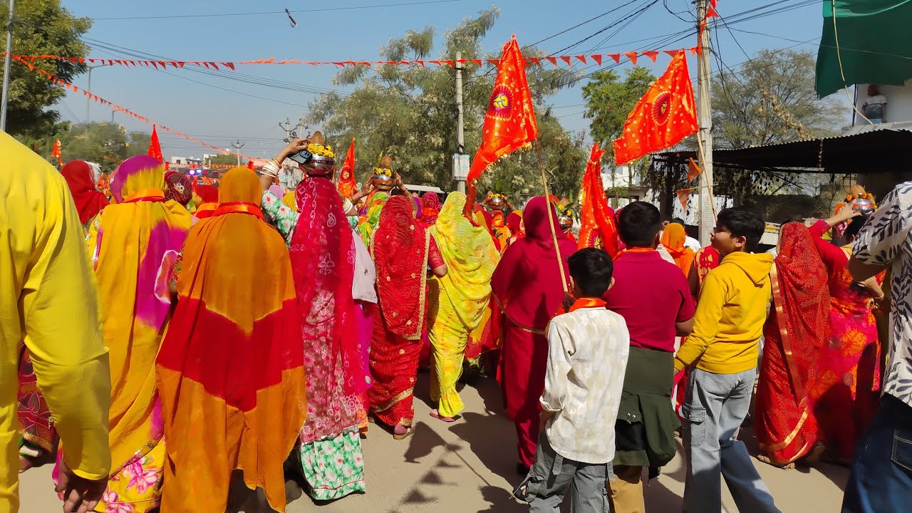 Best from waste is live हिन्दू सम्मेलन कलश यात्रा
