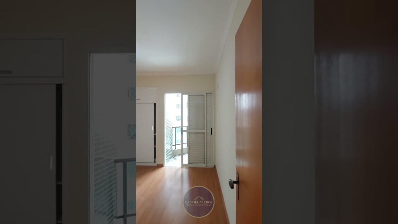 Apartamento c/ 90m², 3 quartos, 1 suíte, 2 banheiros e 2 vagas. Frente a principal praça do Aquarius