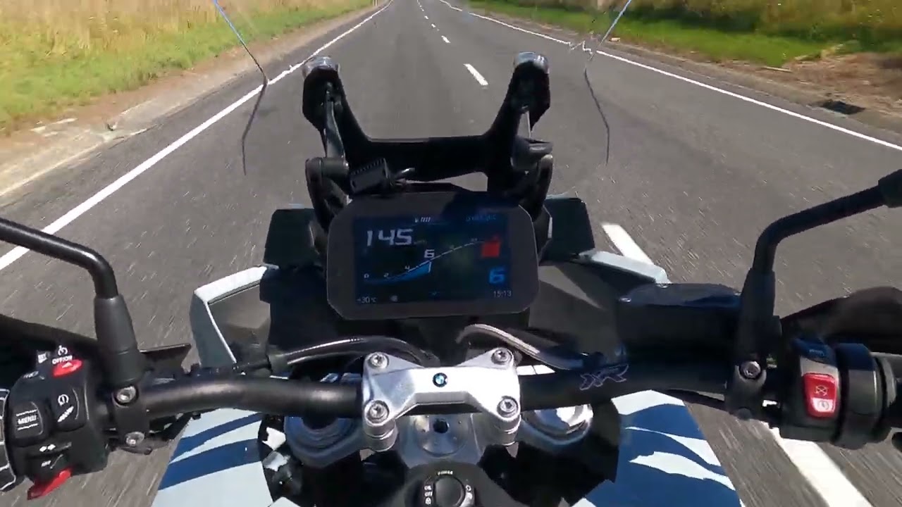BMW S1000XR very good on twisty road