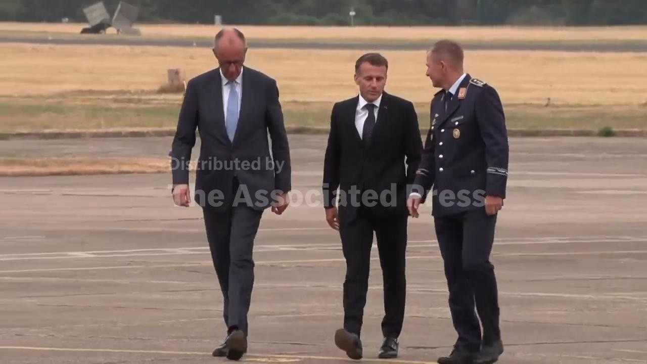 Merz and Macron lead bilateral cabinet talks at Germany's N&ouml;rvenich air base