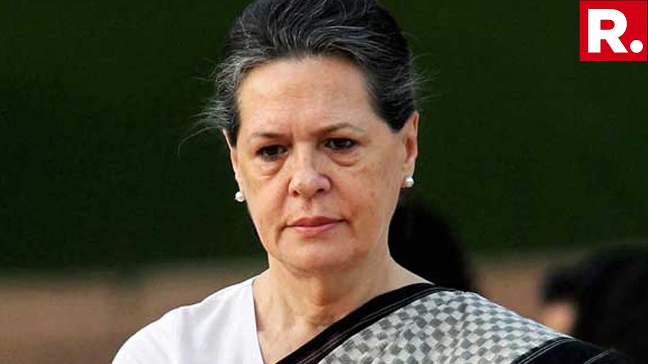 Congress Chief Sonia Gandhi Meets Top Aides At 10 Janpath Over Maharashtra Govt Formation Crisis