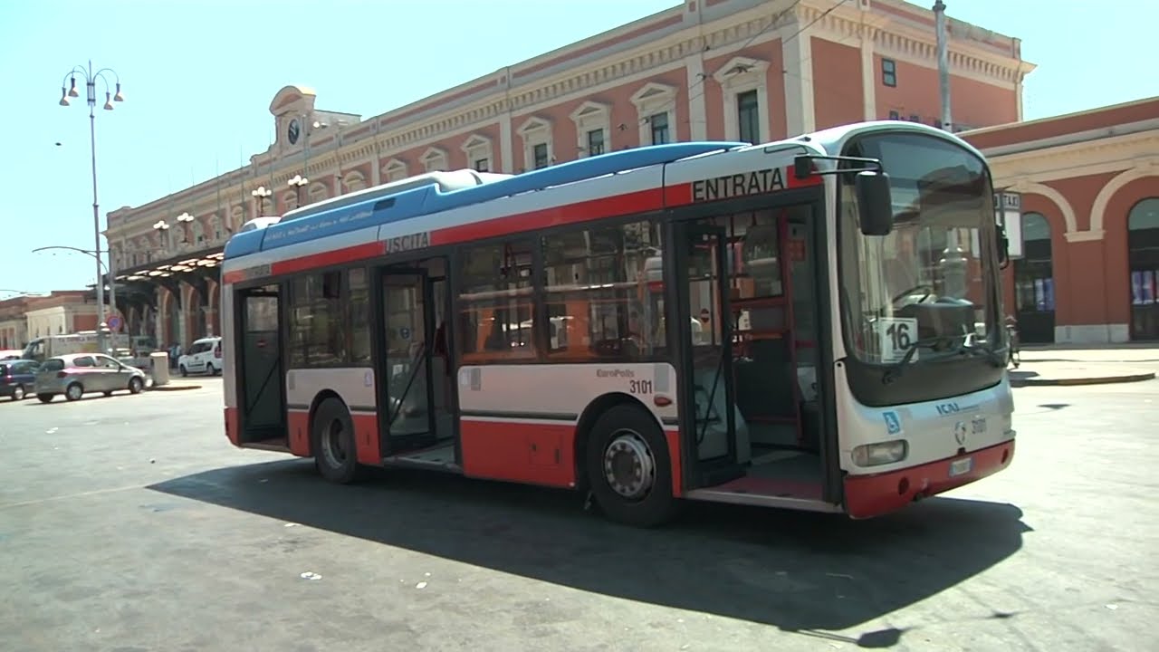 Bari, entro fine anno 13 nuovi bus Amtab: firmata convenzione con il Comune