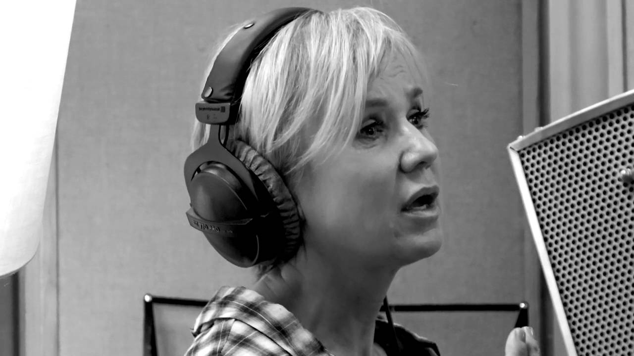 Lisa Maxwell sings 'The Man That Got Away'
