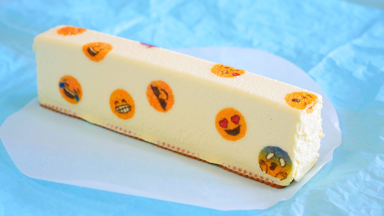 Fluffy, No-bake Emoji Cheesecake ふんわり絵文字レアチーズケーキ