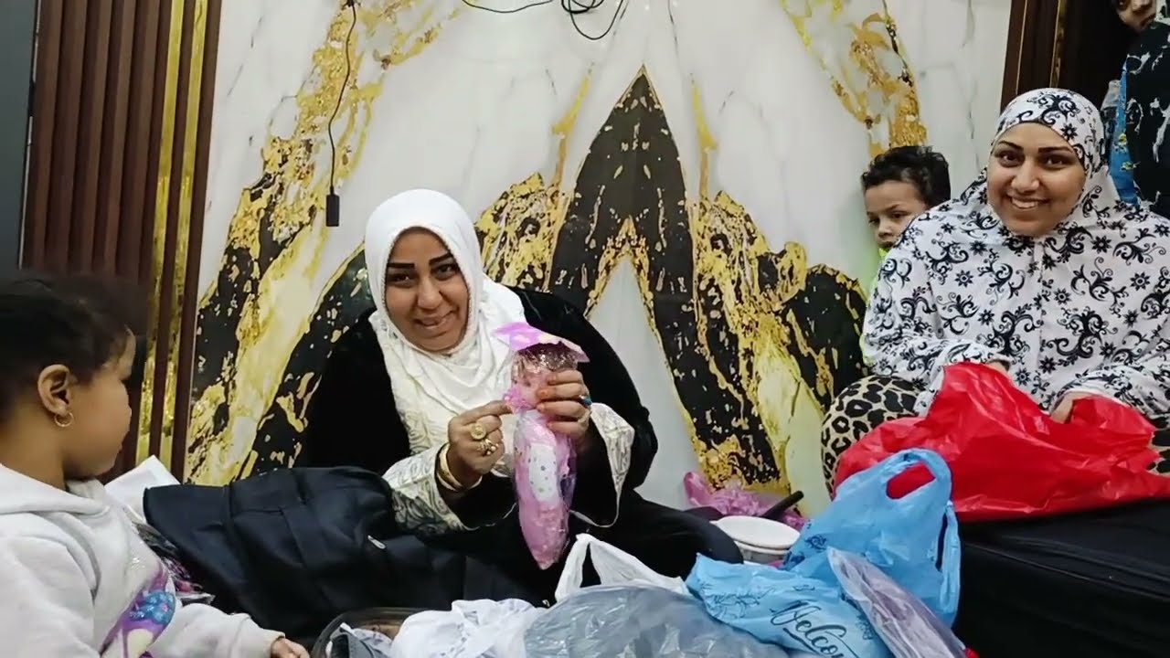 تعالوا اوريكم هدايا السعوديه اللي اشتريتها لاهلي وعيالي واصحابي 