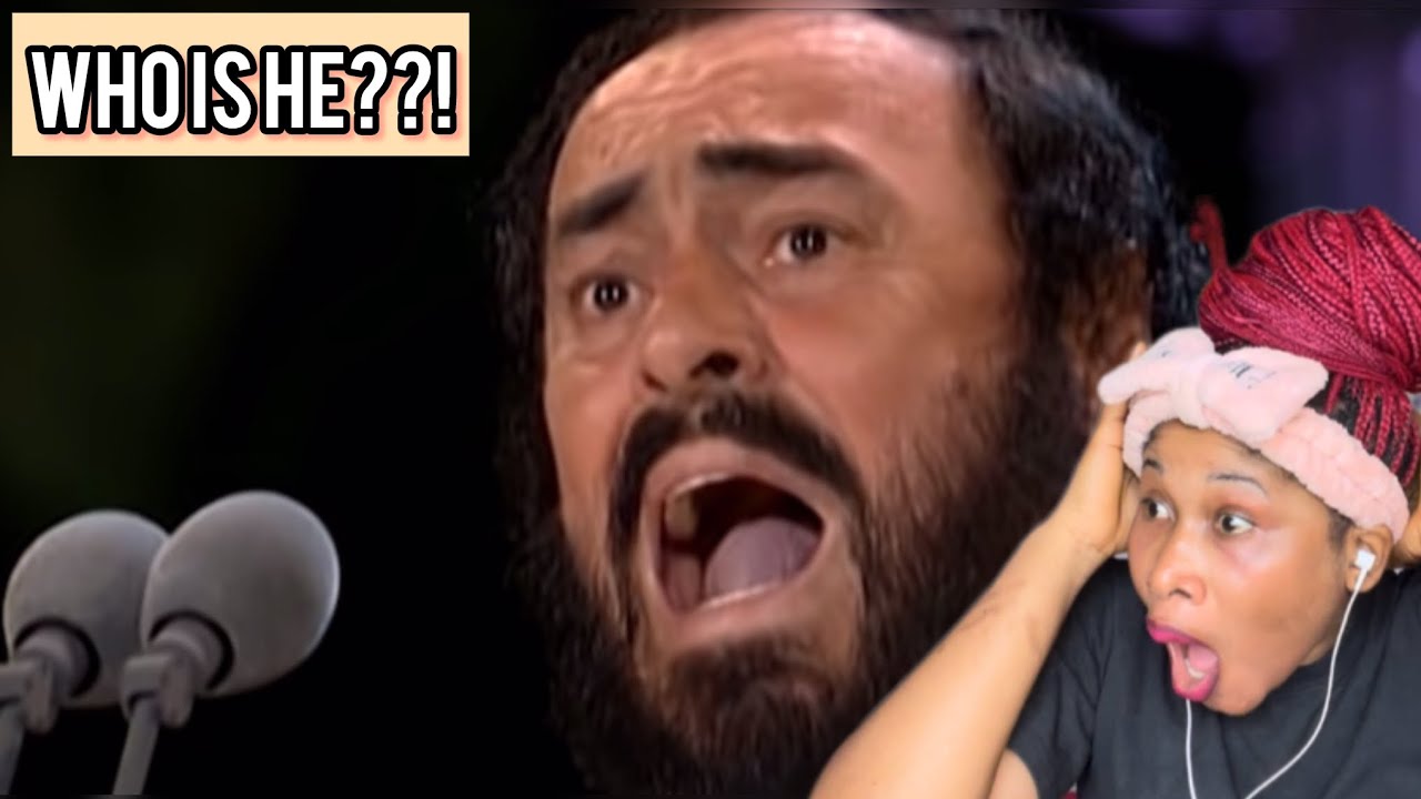 Luciano Pavarotti sings 
