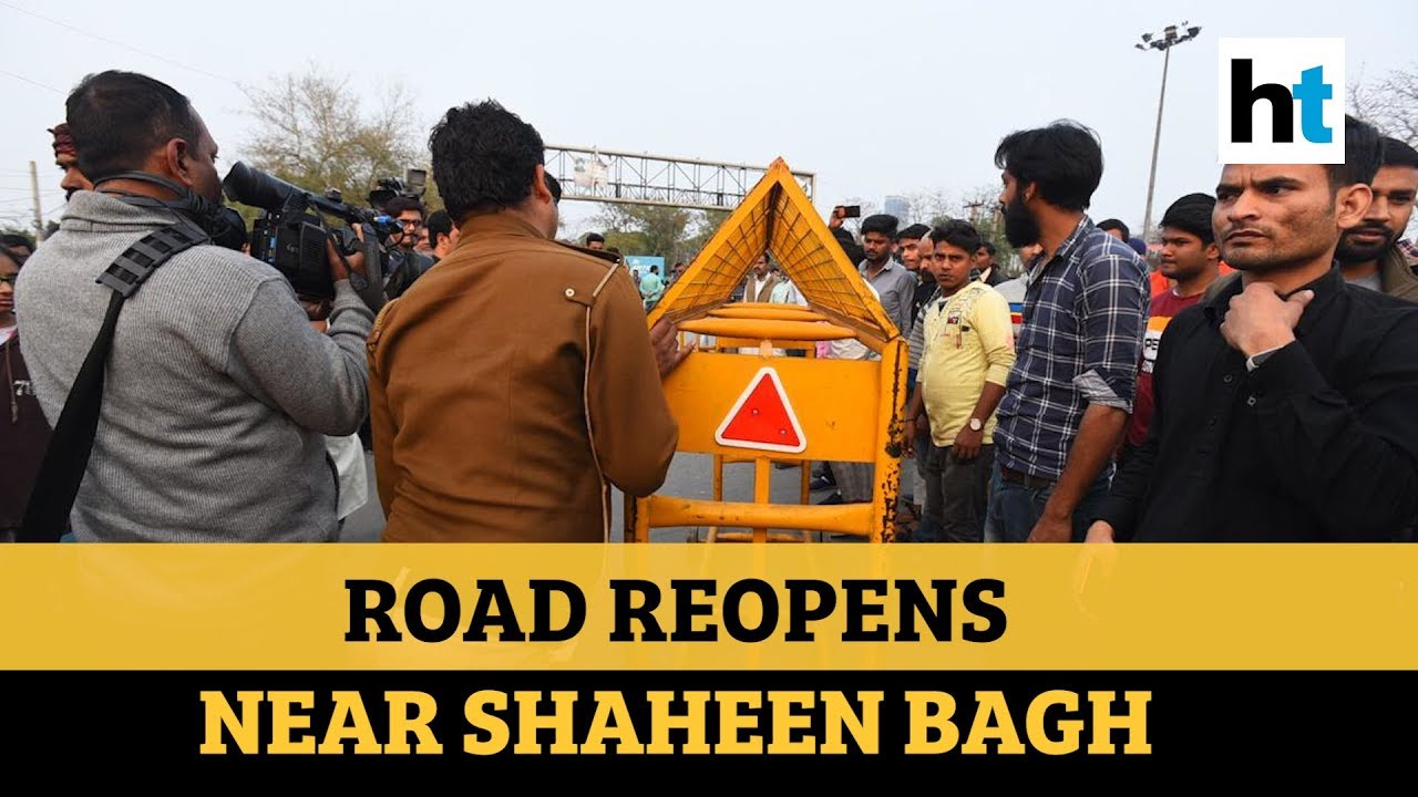Watch: People celebrate as Jamia to Noida road near Shaheen Bagh re-opens