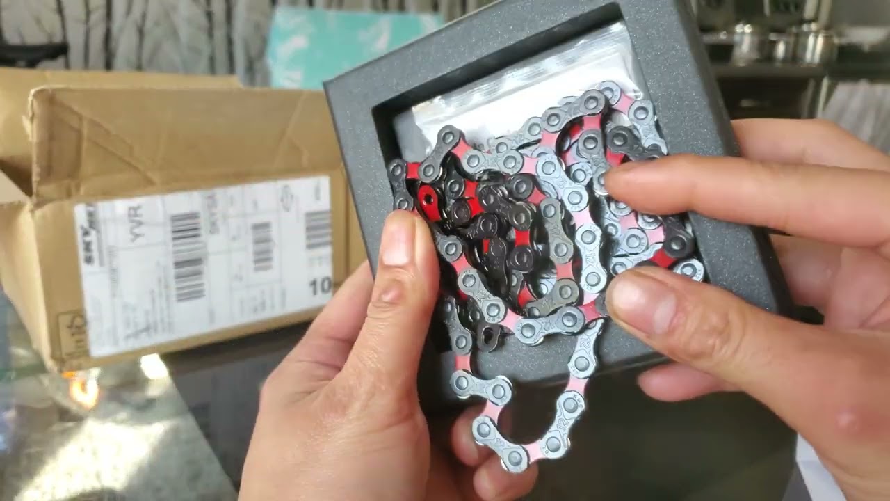KMC DLC-12 Black/Red: What's in the Box #23