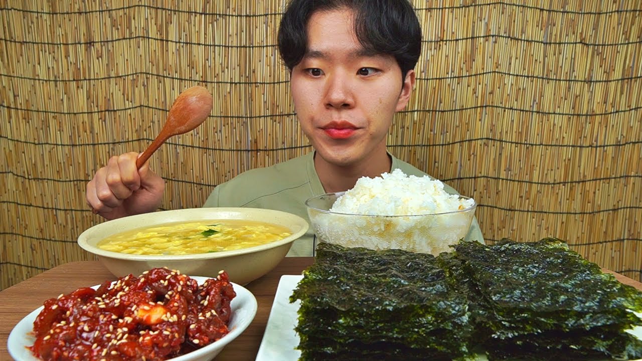 뜨근한 쌀밥에 낙지젓갈~! 김은 많이 입니다~ 밥도둑 맞았습니다..! SALTED OCTOPUS SEAWEED KIMCHI KOREAN FOOD ASMR MUKBANG