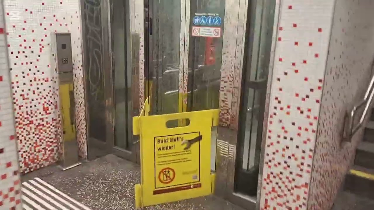EPIC FAIL!!! 2 broken elevators at Matzleinsdorfer Platz