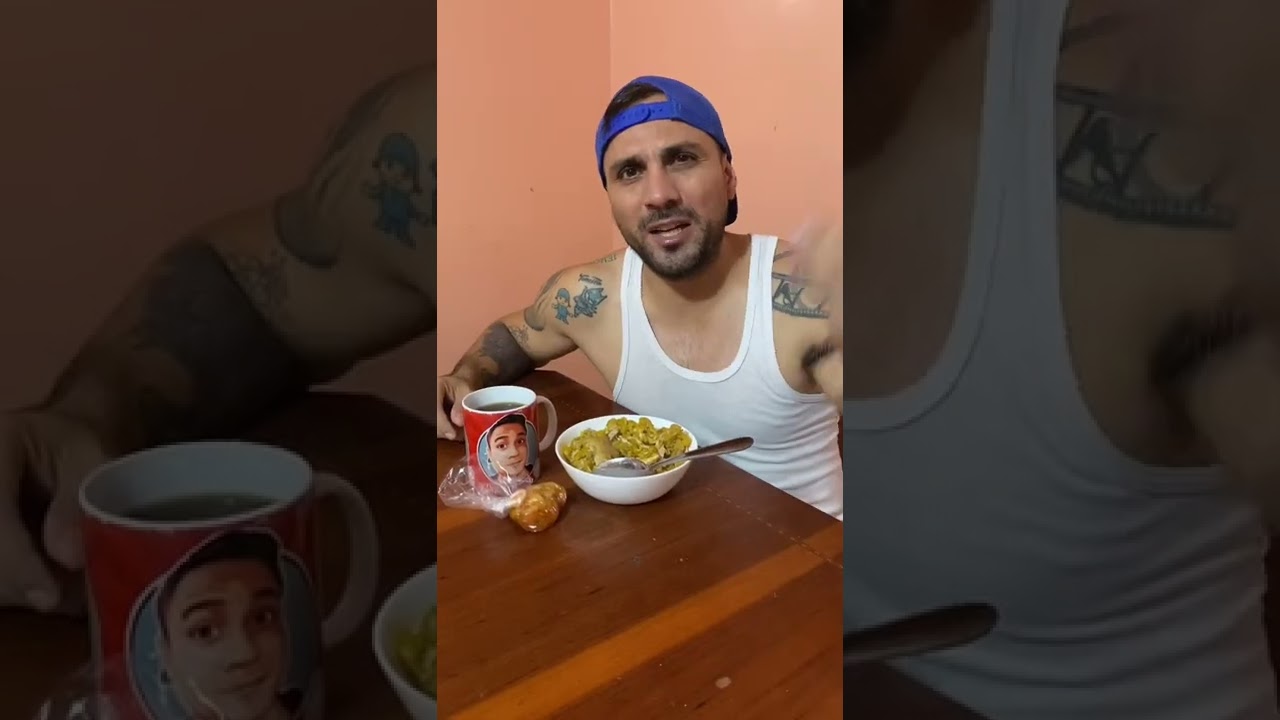 Una amiga más si sube tiene una moto así o si desayuna de esta manera 😂