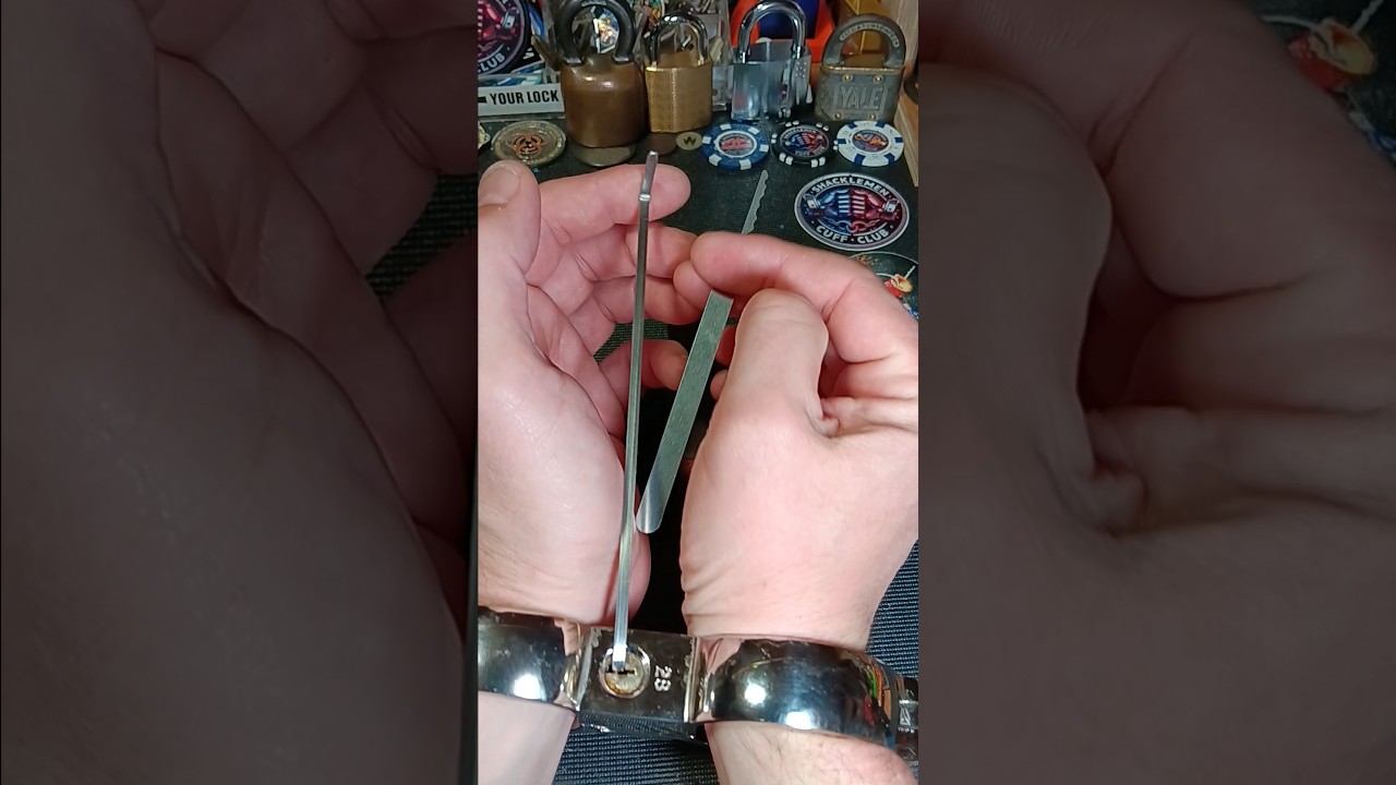 Picking High Security Handcuffs!!