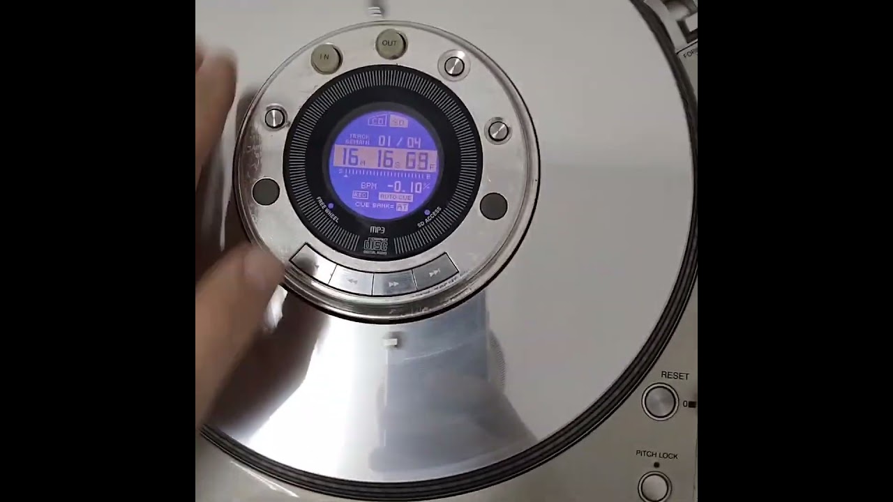 CDJ Technics SL-DZ1200 & Mixer Pioneer DJM 600