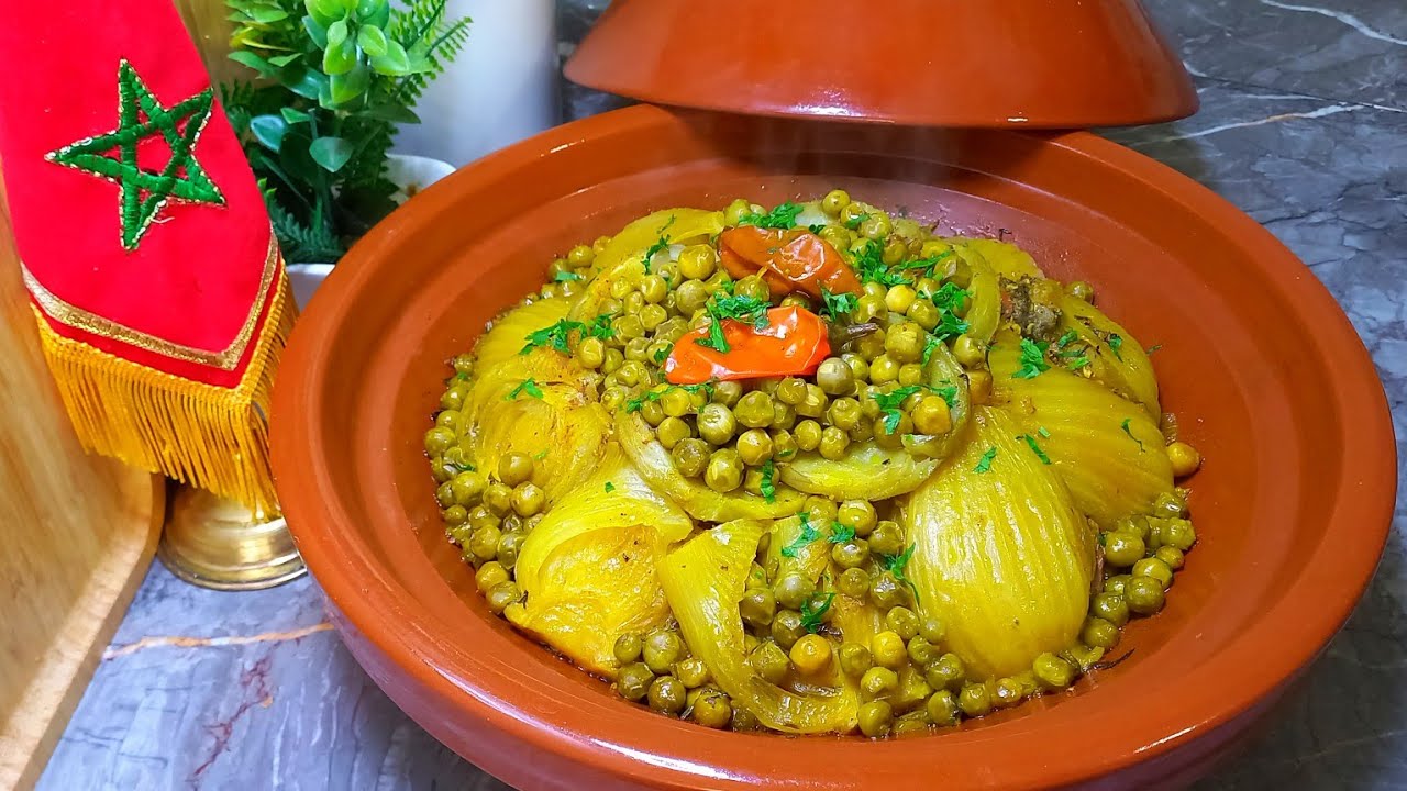 طاجين داللحم بالجلبانة.والقوق والبسباس .اللذة والبنة من اروع مايكون 