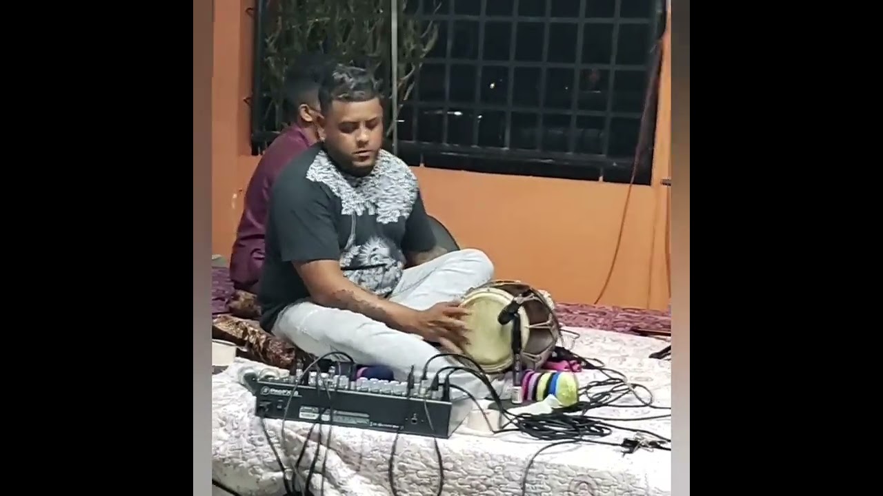 Shiva Lakhan - Lal Meri Pat Rakhiyo Bhala