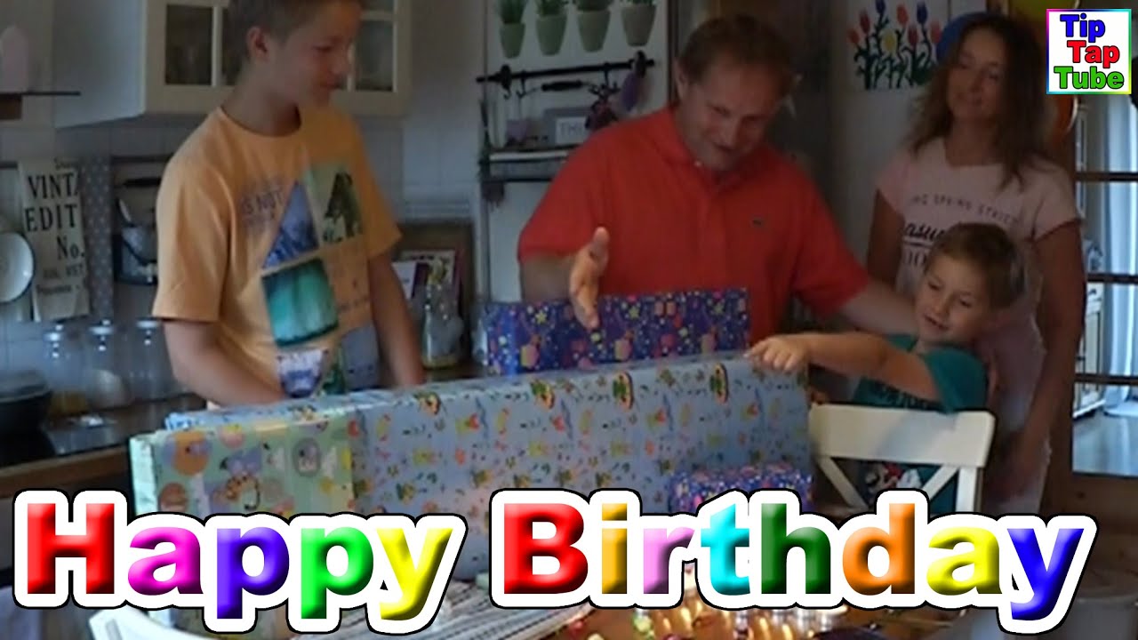 Geschenke auspacken Ashs siebter Geburtstag Happy Birthday Ash TipTapTube