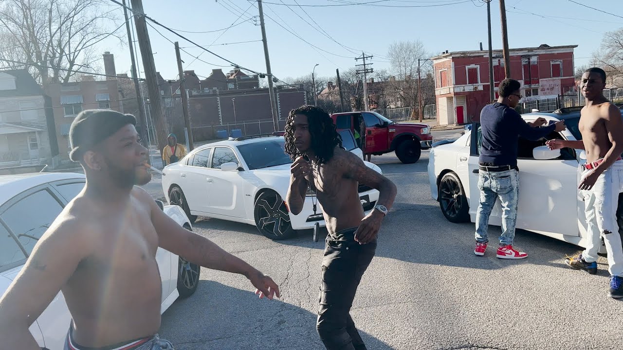 I PULLED UP TO LA4SS HOOD AND HE GOT INTO A FIGHT! 😳