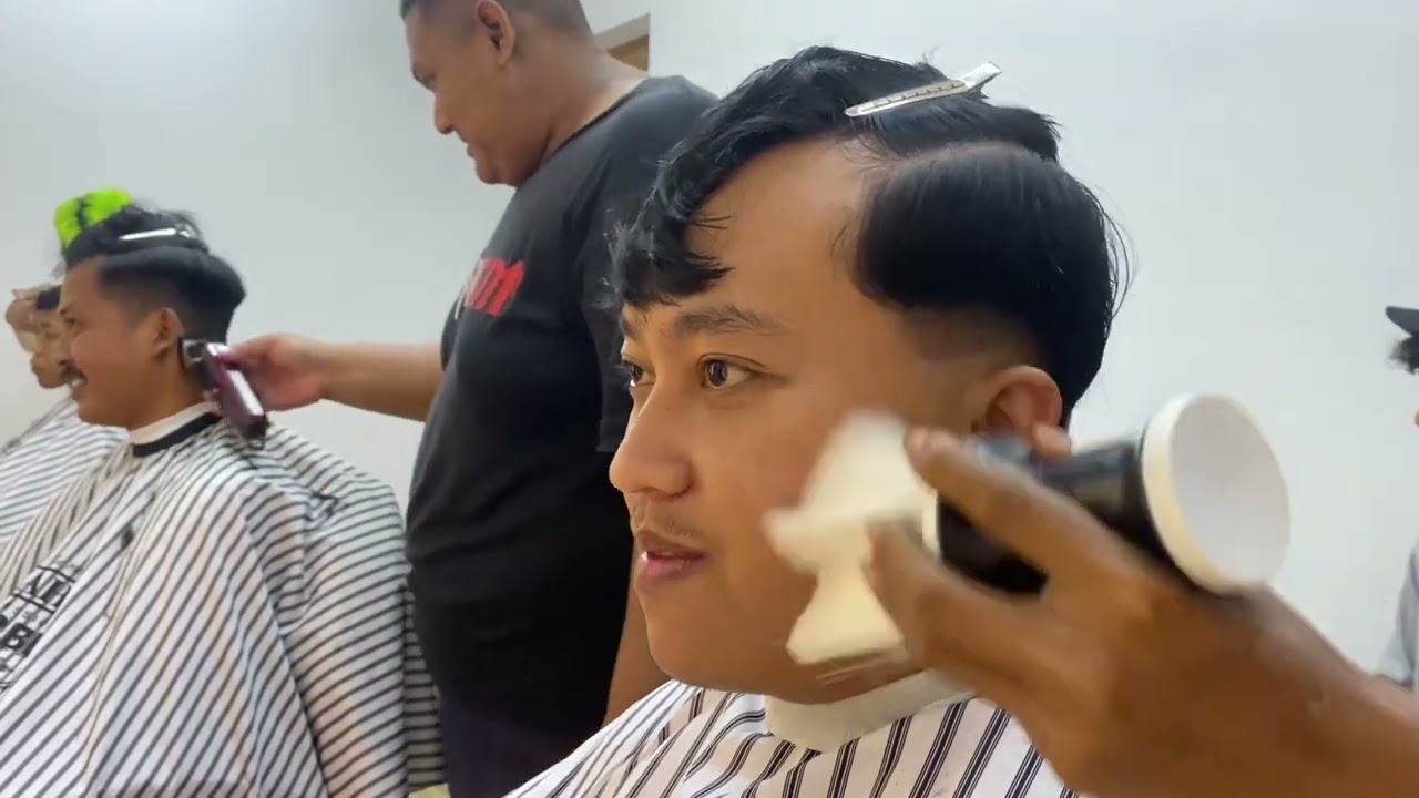 Rambut ikal pengen dibuat Two Blok  , keren abiezz🔥🔥🔥