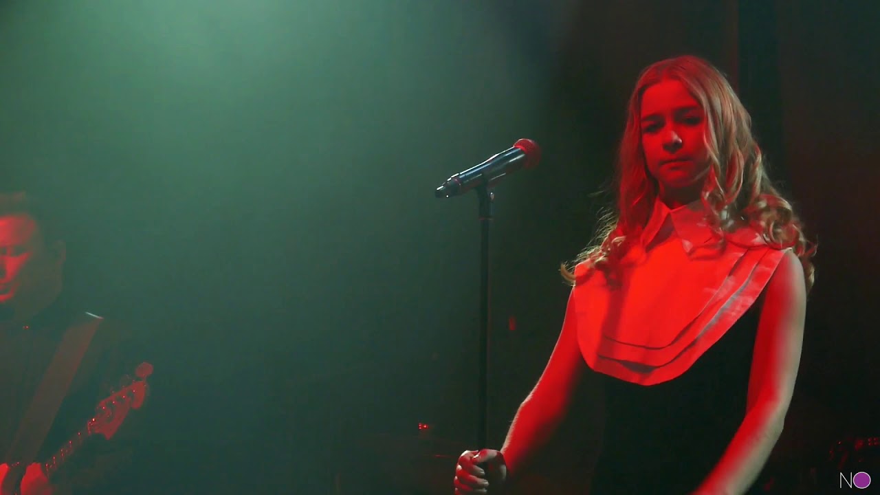 Hooverphonic - 2Wicky [06.10.2019, live in Warsaw]