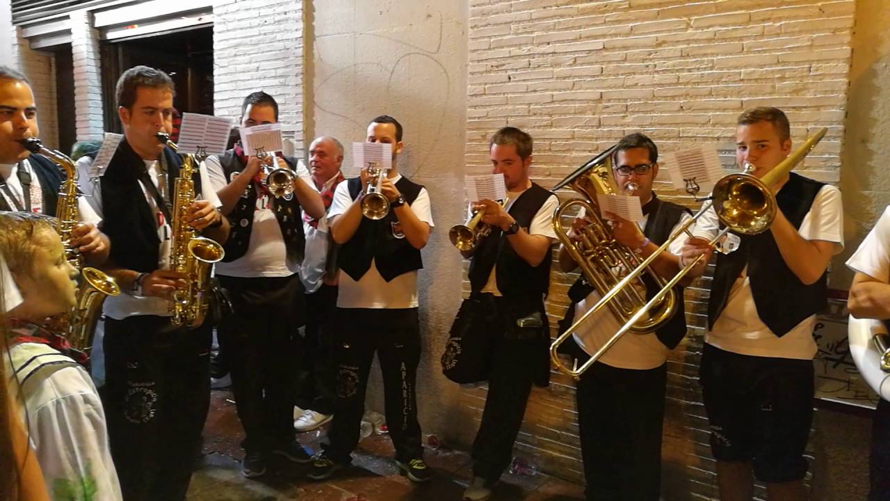 Cómo te atreves a volver-Charanga El Estropicio-Fiestas del pilar 2016 (zgz)