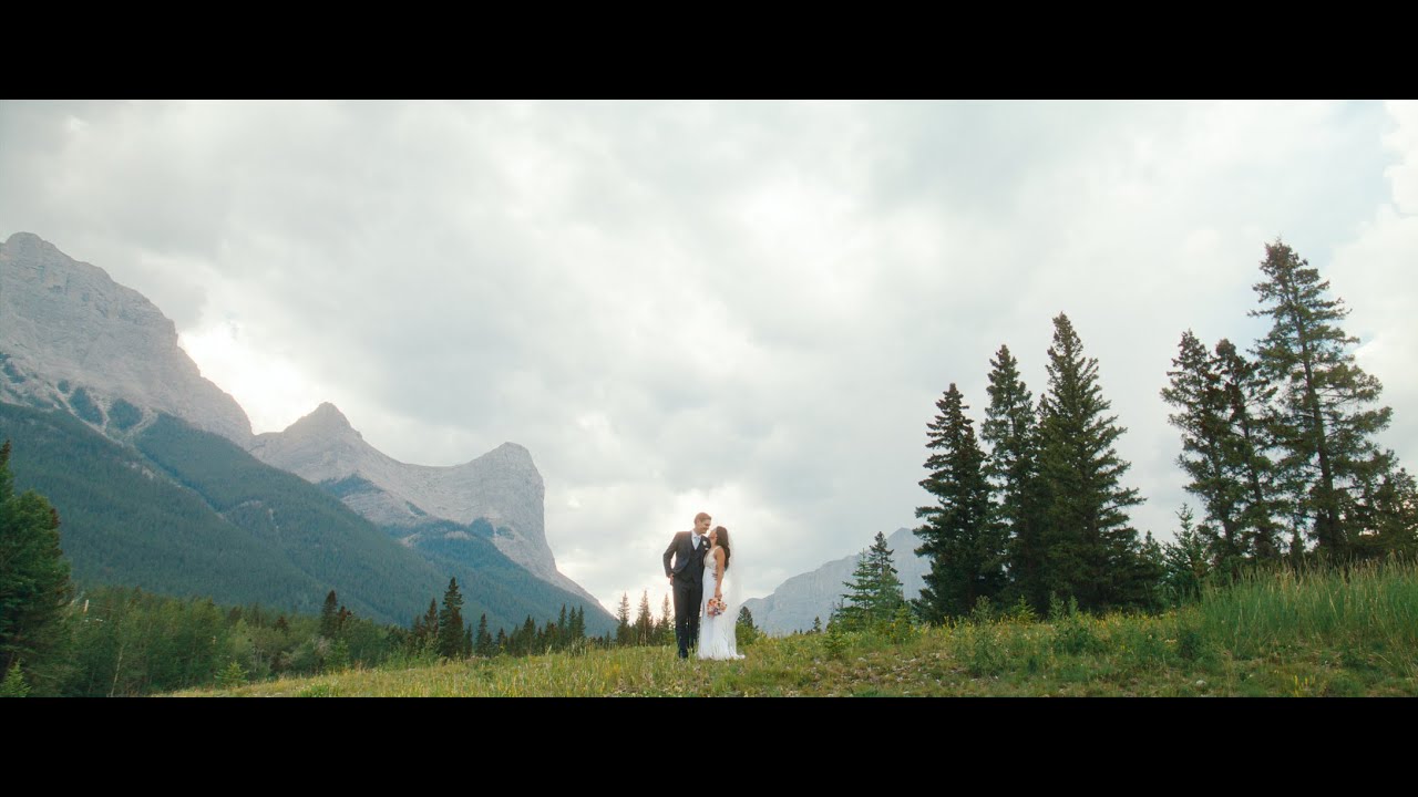 Vicky + Oliver // Canmore Ranch x Cornerstone Theatre Wedding // Canmore, AB.
