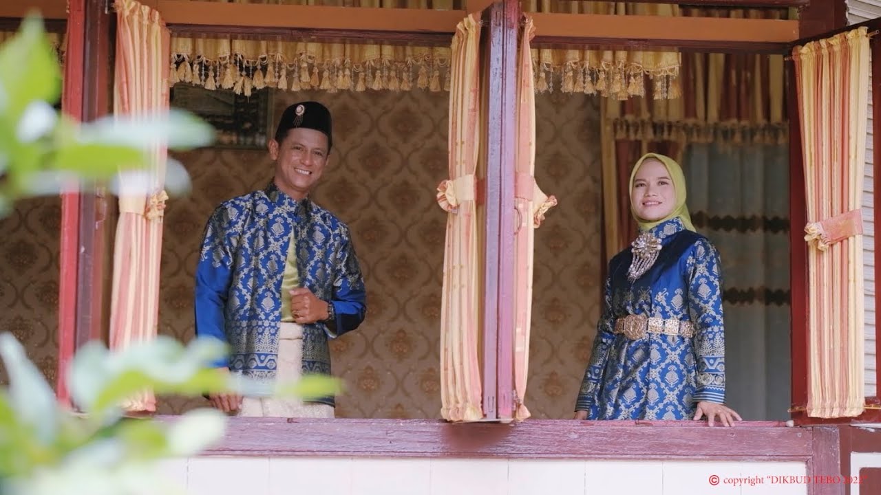 Lagu Daerah Tebo &ldquo;Si Jantung Hati&rdquo;   Voc : Siti Fatimah & Hendri Iskandar / Cipt : Syafaruddin, SP