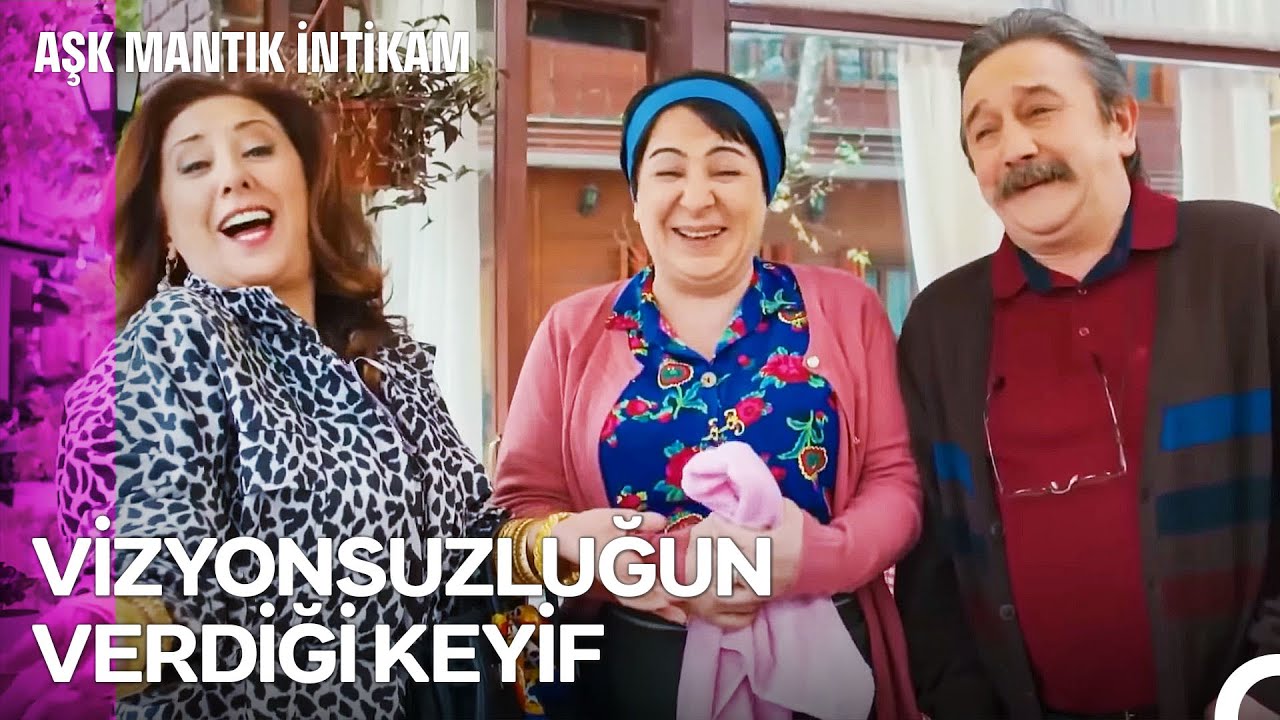 Madem Kaçıyorsunuz İnsan Bir Deniz Kenarına Bir Yere Kaçar😁 - Aşk Mantık İntikam