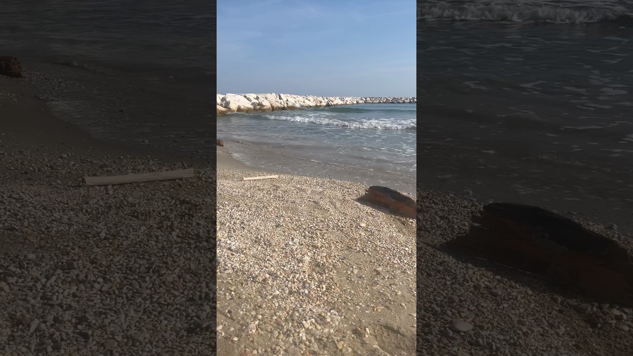 Summer beach 🏖️ #summer #beachwalk #travel #beachwalktour #waterslide #walksinitaly #discovery