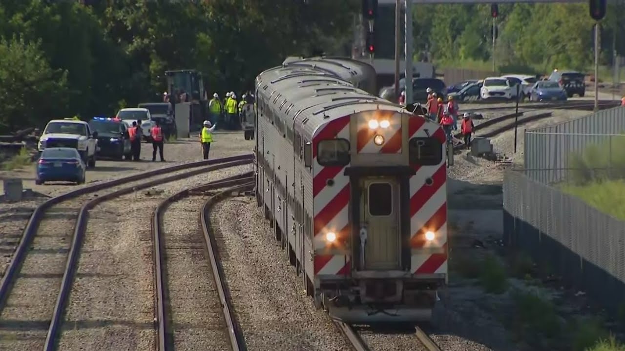 Metra Rock Island derailment causes chaos for riders