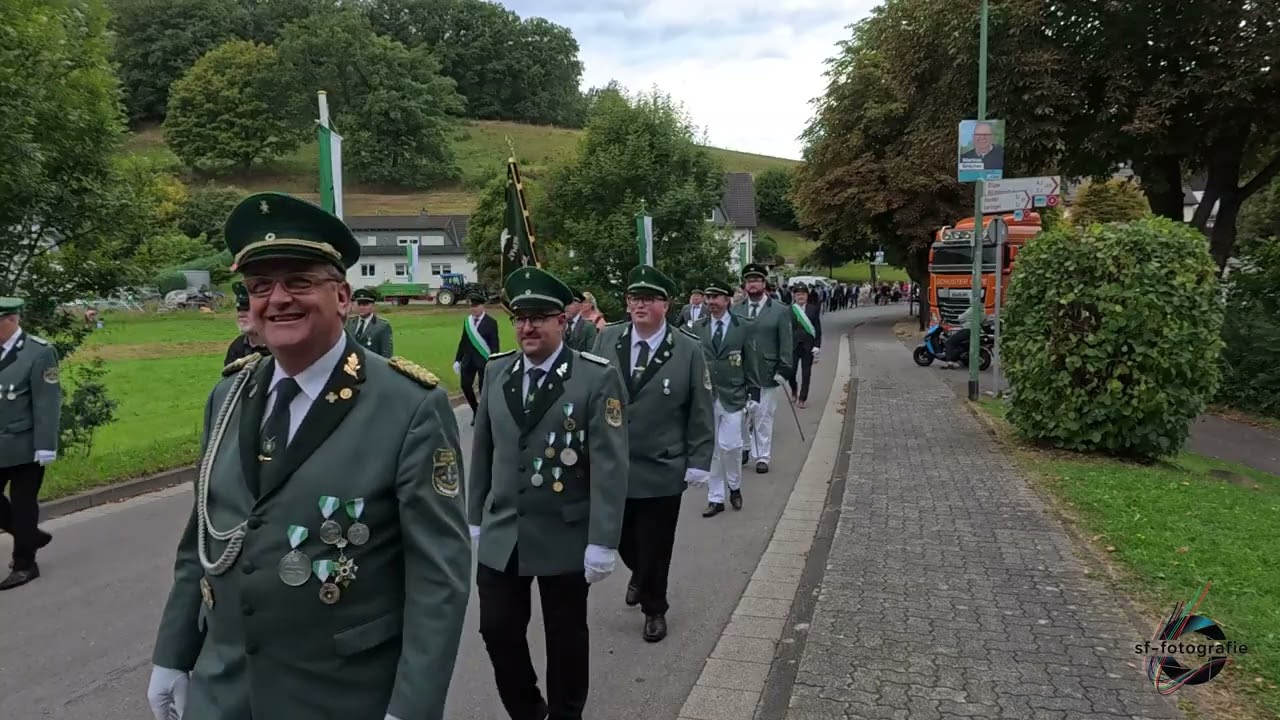 Schützenfest in Saßmicke 2025  -   Festumzug der Schützen am Samstag