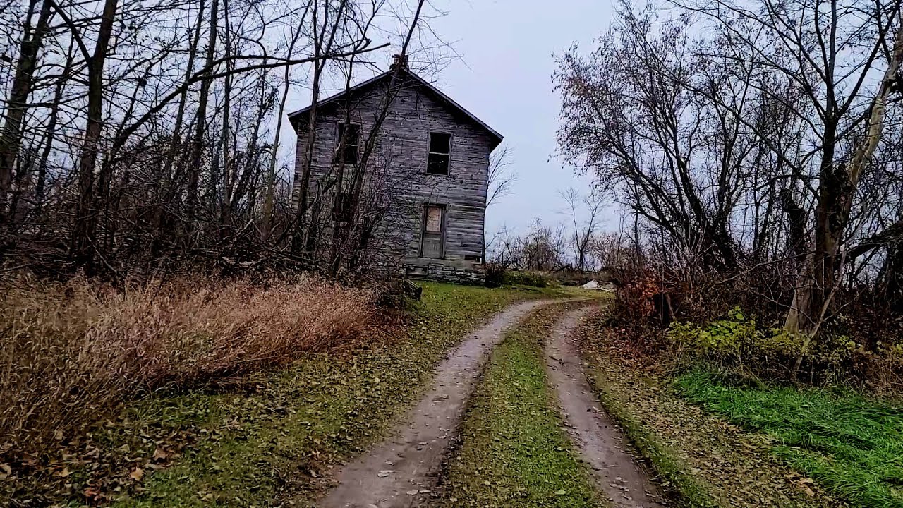 #abandoned #hauntedhouse EVERYTHING LEFT BEHIND #urbex