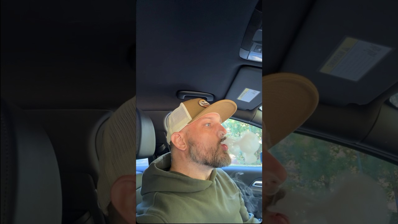 Он пытался произвести на меня впечатление дымовым трюком... это быстро стало неловко #подпишись #...
