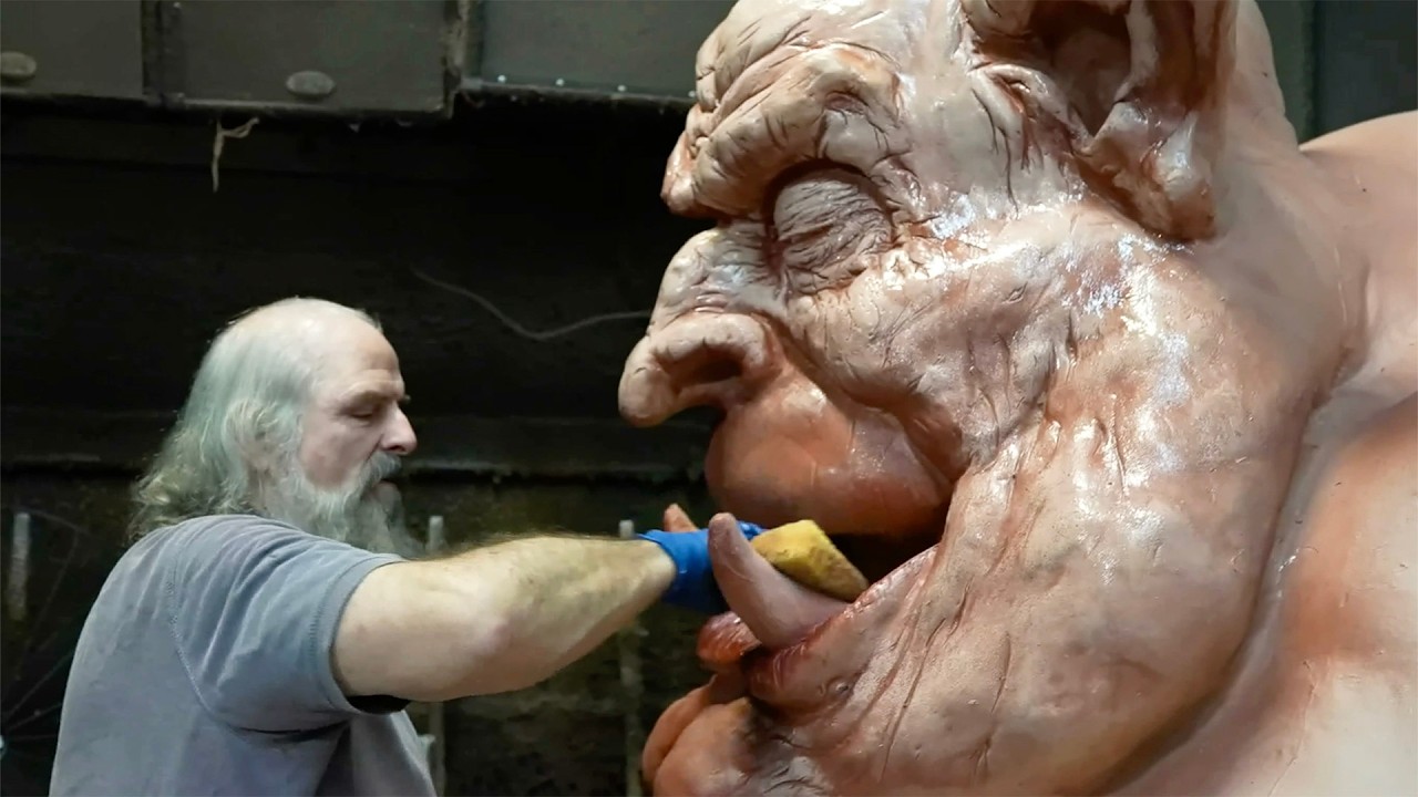 Making GIANT Animatronics at Distortions Unlimited