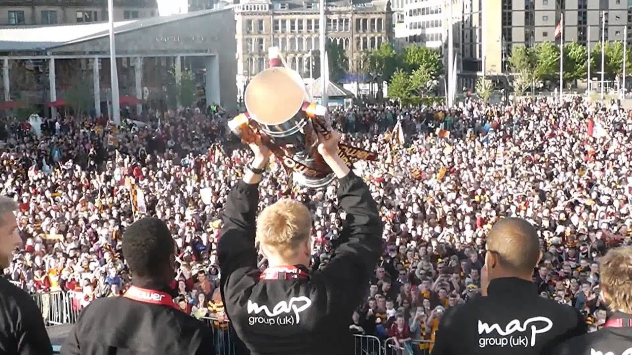 Bradford City parade video 22.05.13