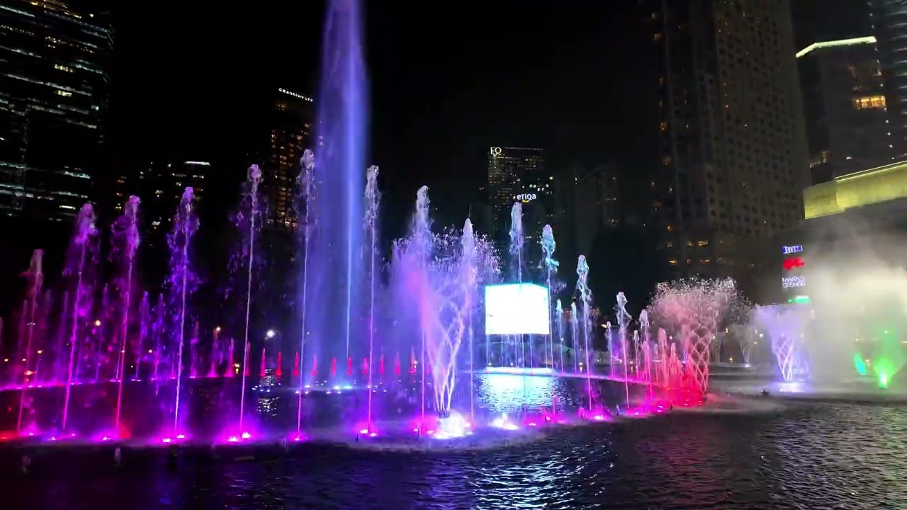 Magical KLCC Lake Symphony Fountain Show 2026 🌊✨ | Petronas Twin Towers Night View